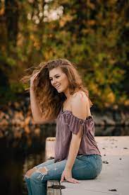 Boise Rose Garden Senior Photography 2 See Photography Senior Girl Photography Photography Poses Women Senior Photography Girl Poses