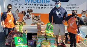 Where can i get help with pet food. Pet Food Donation Drive Thru To Help Struggling Pet Owners Edhat