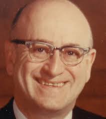 Saul Morse's Instagram, Twitter & Facebook