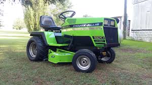 Though they protect your lawn tractors belts an pulleys from some debris, your belt guards actually trap a lot of grass clippings and debris in the underside of also, be sure to wipe up any oil that you happen to spill onto the engine while changing the oil. Deutz Allis 1920 Lawn And Garden Tractor Service Manual It Shop Tractors Agricultural Construction Machinery Ilsr Org