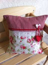 Erst mit den kissen im landhausstil wird eine solche einrichtung nämlich wirklich perfekt. Dekokissen Rosali Rosen Landhaus Decoracao De Almofadas Almofadas Criativas Almofadas Artesanais