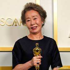 On april 25, the minari star took home the best supporting actress award thanks to her powerful performance as grandmother soonja. 2bx5n2ydwsivnm