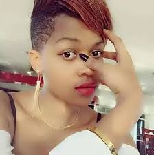 Aslay apigwa faini milioni 5 Wasanii Aslay na Nandy wamepigwa faini ya  milioni 5 kwa pamoja kutokana na kukiri, kukubali kosa kuimba wimbo wa  'Subalkheri Mpenzi' bila kufanya mawasiliano na wamiliki wa