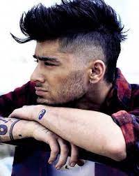 The Fauxhawk Hairstyle That S Making A Comeback Zaynmalikhot Mohawk Hairstyles Men Mens Hairstyles Mens Modern Hairstyles