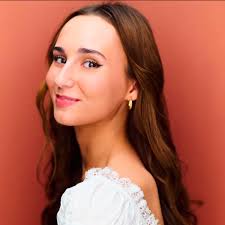 Can anyone recommend a professional princess impersonator for a child's  birthday party in southern NH?