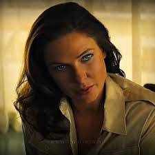 Sarah Stringfellow's Instagram, Twitter & Facebook