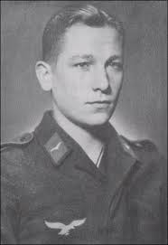 Bernhard carl bert trautmann obe was born in bremen, germany, on 22 october 1923. Bert Trautmann A Committed Nazi Who Became A British Hero