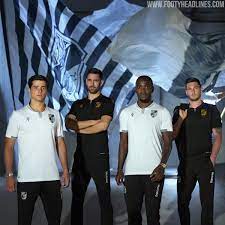 Vitória sport clube, commonly known as vitória de guimarães, is a portuguese professional football club based in guimarães that competes in. Vitoria Sc 19 20 Trikots Veroffentlicht Nur Fussball