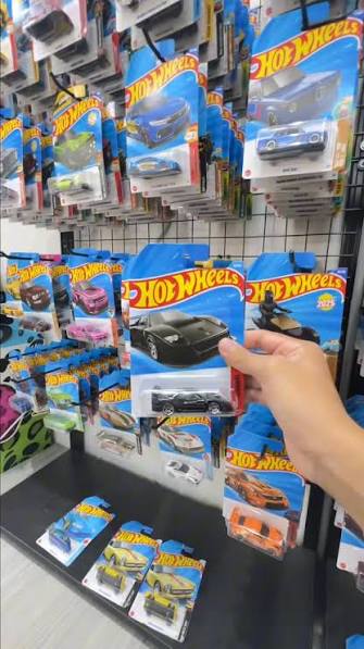 Đi săn xe có gì vui ? | aesnkrs , #aesnkrs #aetoys #hotwheels #f40  #subarubrz