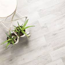 carrelage sol antiderapant norway blanc carrelage imitation parquet carrelage sol carrelage imitation parquet revetement sol