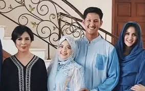 Ask tasya kamila putri a question now. Tasya Kamila Gelar Syukuran Kehamilannya Yang Berusia 4 Bulan