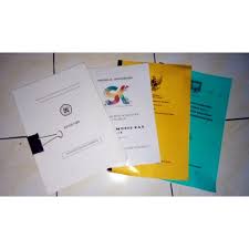 Dalam makalah yang anda buat tersebut, bagian bab i ialah bab tentang pendahuluan yang secara umum berisi tentang gambaran umum tentang makalah, nasalah yang akan di bahas, latar belakang kenapa anda mengangkat permasalahan tersebut. Print Cetak Kertas F4 70gsm Dokument Makalah Skripsi Proposal Dll Shopee Indonesia