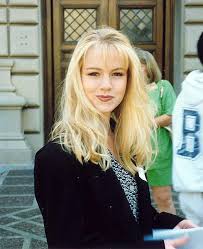 Regarder des series en streaming !!! File Jenniegarth Jpg Wikipedia The Free Encyclopedia Jennie Garth Garth Beverly Hills