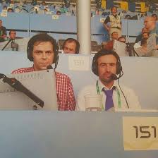 Sportski novinari izveštavaju o jednoj značajnoj i kompleksnoj oblasti života modernog društva, usko isprepletenoj sa politikom, vaspitanjem, obrazovanjem, porodicom, zabavom, javnim i privatnim životom. Gojko Andrijasevic Za Vice Pustite Ljude Da Gledaju Fudbal