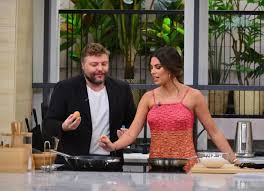 Para trás ficará a namorada, carolina loureiro, que entrou agora para o grupo de apresentadoras do. Caras Carolina Loureiro Encanta Com Estilo Simples E Descontraido