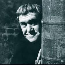 Willow Turner💛🤍💜🖤 (@tonaldissonence)