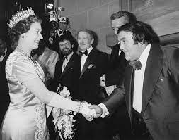 10:37, wed, dec 18, 2019 | updated: Charlotte Dawson Les Dawson S Daughter Bribed Into Meeting Queen After Dad S Royal Link Celebrity News Showbiz Tv Express Co Uk