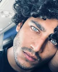 LIST OF ALL +6.5 PSL FAMOUS CHADS (2022)