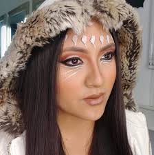 Claudia Poma MakeUp updated their...