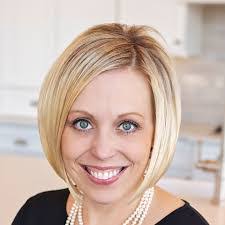 Lori Goetzinger's Instagram, Twitter & Facebook