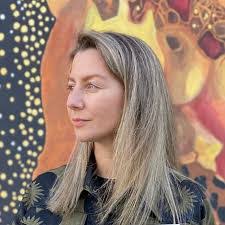 Caroline Gamble's Instagram, Twitter & Facebook