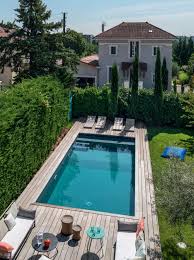 Piscine Chic En Agglomeration Lyonnaise Terrasse Bois Piscine Piscine Amenagement Paysager Piscine