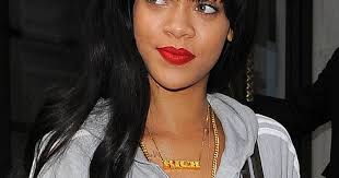 Rihanna (@rihanna)