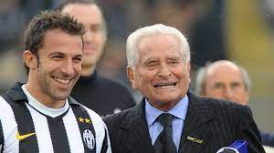 Бониперти джампьеро / giampiero boniperti. Boniperti I Miei Primi 90 Anni Nella Vita Conta Solo Vincere Calcio Quotidiano Net