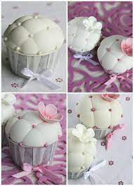pink and white fondant cupcakes cupcake dekorationen cupcake kuchen