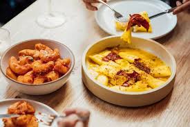Nyc has plenty of iconic foods, but let's be real—when it comes down to it, pizza is absolutely the star. Where To Find The Best Food In New York The Blonde Abroad