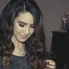 Listen to Fi Mahal “Over the Rainbow” Lina Sleibi ft. Johno لينا صليبي- في  محل by Lina Sleibi لينا صليبي in لينا صليبي playlist online for free