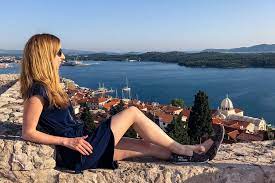 Best Walking Shoes For Europe 10 Different Styles Best Walking Shoes Travel Nursing Walking Shoes