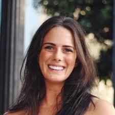 Ariel Watt's Instagram, Twitter & Facebook