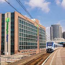 This is handpicked hotel having awesome rooms with great service topped with our 24x7 hotline support. Hotel Holiday Inn Express Amsterdam Sloterdijk Station Amsterdam Trivago De
