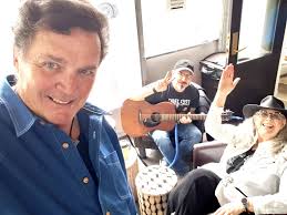 Nick Sings Earth Angel to His Family at Pitman