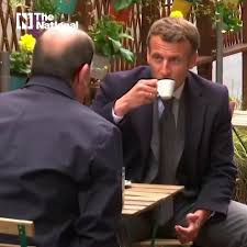 Emmanuel macron et jean castex étaient en terrasse ce mercredi. Emmanuel Macron Sips Coffee As France Reopens Cafes