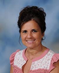 Shelly Riddle's Instagram, Twitter & Facebook