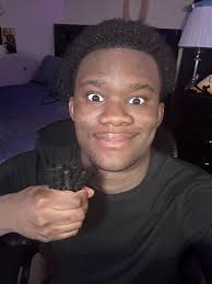 19 years old do ya worst : r/RoastMe