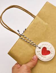 Was braucht es noch mehr? Geschenke Anhanger Aus Salzteig Rezept Und Anleitung