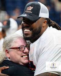 KING COLBY! What a season for lineman Colby Byrd! 🔥 🦅