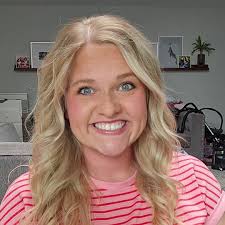 We're proud to introduce our Landus Legend award winners! 🏆 This award  recognizes employees who demonstrate outstanding work and have a positive  impact not only