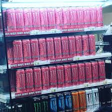 今モンスターの量がハンパないw モンスター モンスターエナジー エナジードリンク エナジードリンク大好き ドリンク 凄い量 ハンパない ピンク ピンクモンスター エナジードリンク モンスターエナジー モンスター
