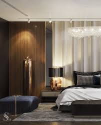 A Luxurious Master Bedroom With An Amazing Chandelier And A Leather Headboard Is Filled With Light And Ease V 2020 G Roskoshnye Spalni Interery Spalni Dizajn Proekty