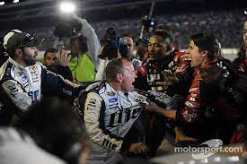 Nascar fined and suspended four hendrick team members, while the crew chiefs for gordon and kasey kahne were also fined. Gordon And Keselowski Fight After Texas Race
