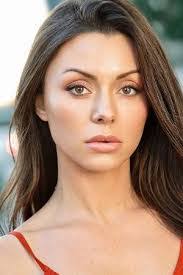 Sara Margolis's Instagram, Twitter & Facebook