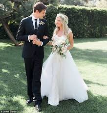 Vanessa Hudgens Gushes About Ashley Tisdale S Wedding Celebrity Wedding Dresses Celebrity Weddings Wedding Dresses