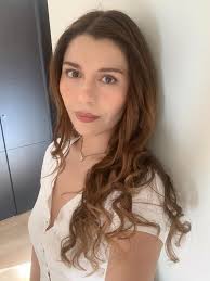 A quién más por acá le gusta la música 60, 70, 80 y 90 para que seamos  amigos? 🤔