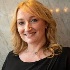 Donna Ruane's Instagram, Twitter & Facebook