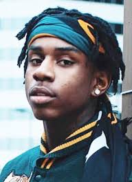 Versatile chicago rapper who broke through with his inspirational single finer things before he was signed. Polo G Hairstyle Shefalitayal