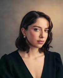 Grace Cassidy that played as Hannah Barton